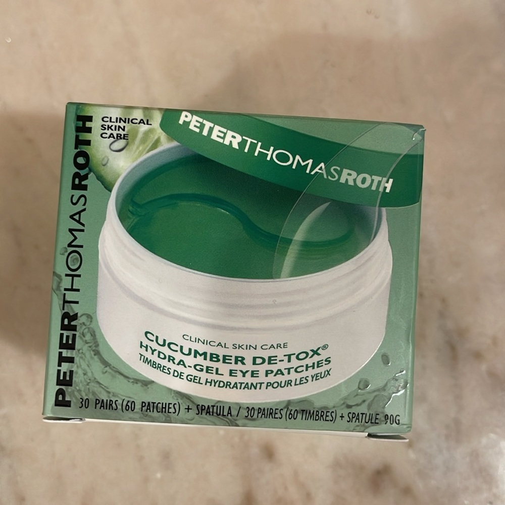 Peter Thomas Roth Clinic full facial skin care set - Picture 7 of 14